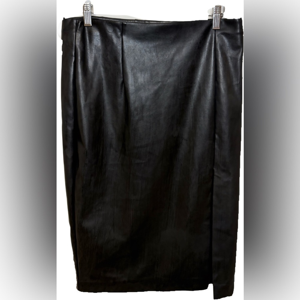 Dynamite Faux Leather Black Pencil Skirt – Size L (G/L) - Picture 1 of 2